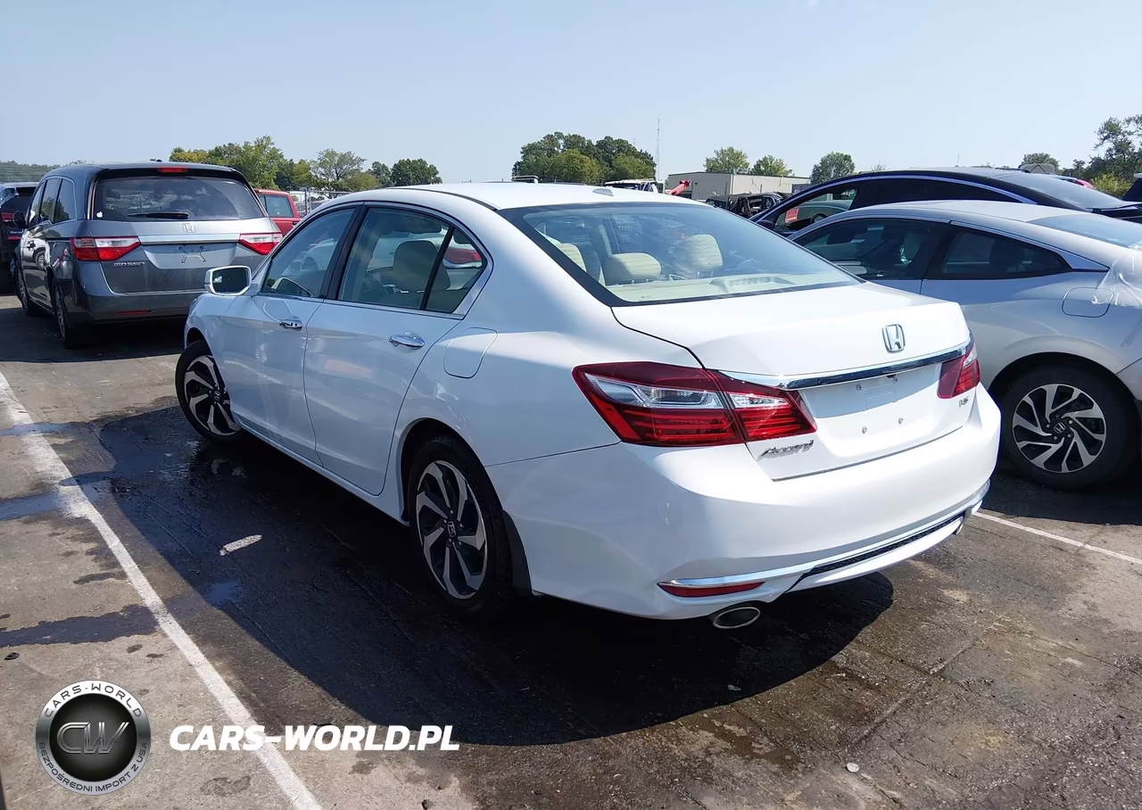 2017 Honda Accord Ex-L V6 VIN:1HGCR3F05HA008386 - 3