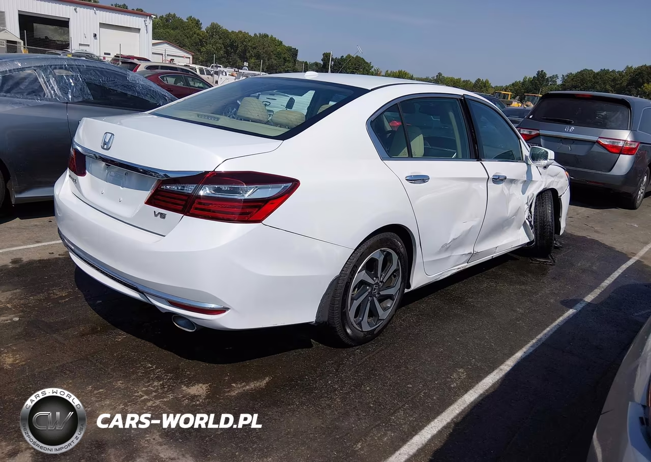 2017 Honda Accord Ex-L V6 VIN:1HGCR3F05HA008386 - 4