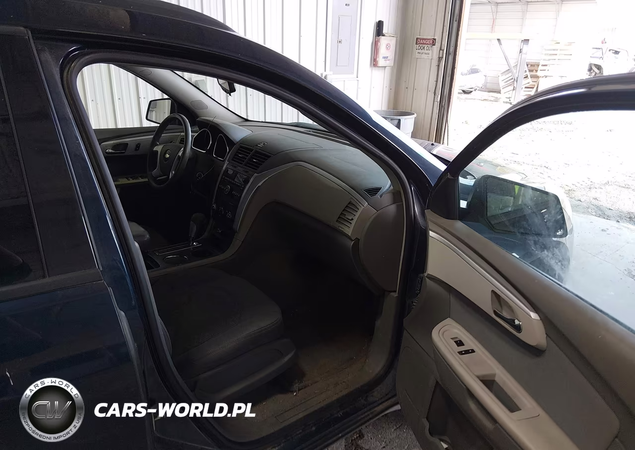 2009 Chevrolet Traverse Ls VIN:1GNEV13D39S164847 - 5