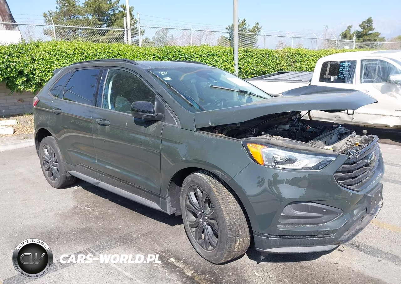 2022 Ford Edge Se