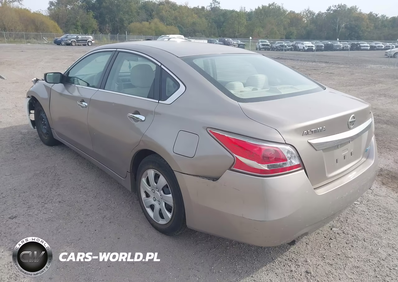 2014 Nissan Altima 2.5 S VIN:1N4AL3AP0EC144927 - 3