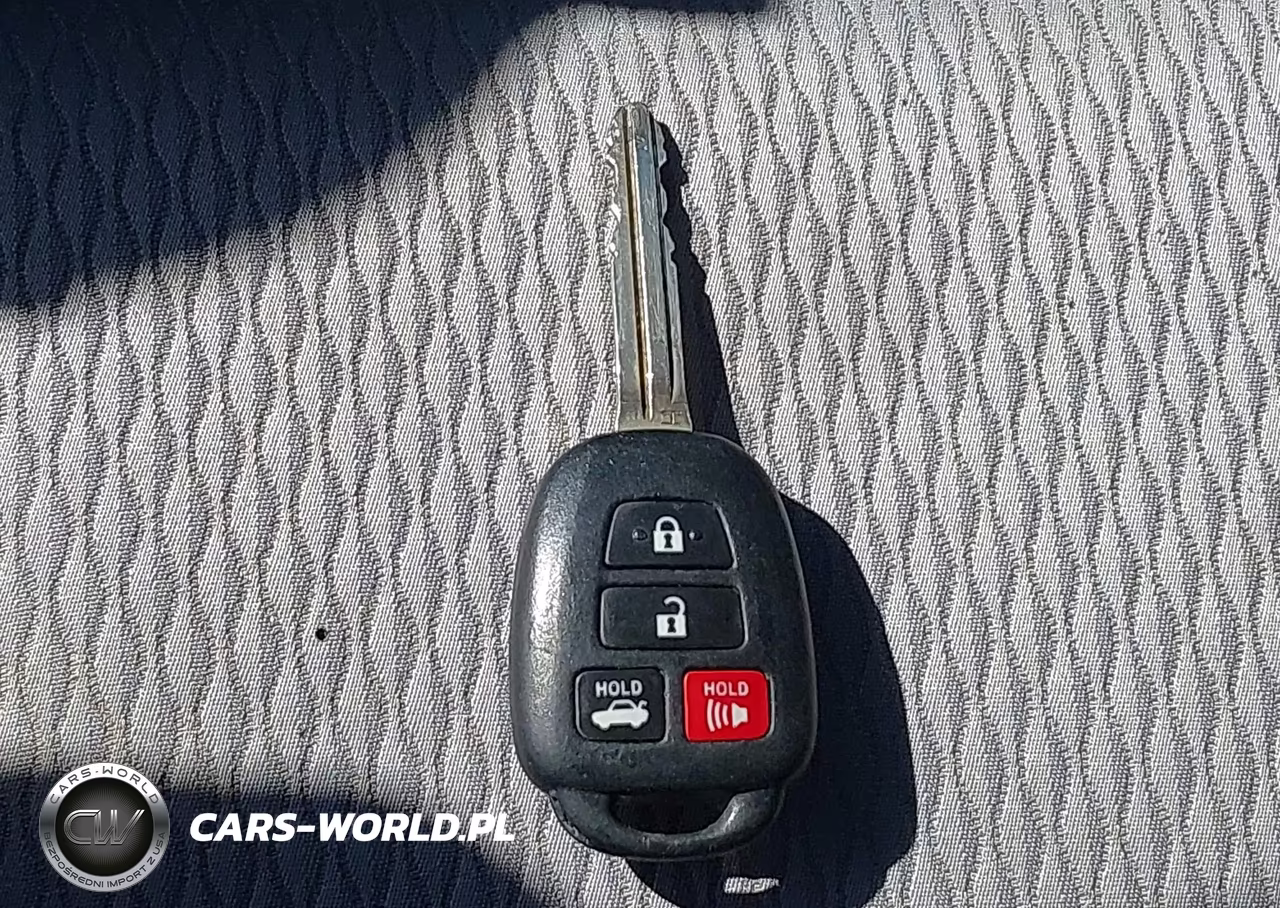 2016 Toyota Corolla Le VIN:2T1BURHE4GC696508 - 11