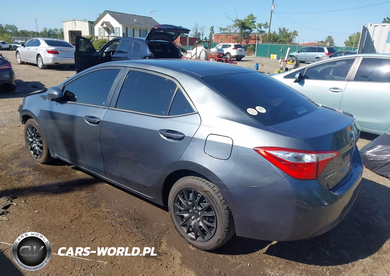 2016 Toyota Corolla Le VIN:2T1BURHE4GC696508 - 3