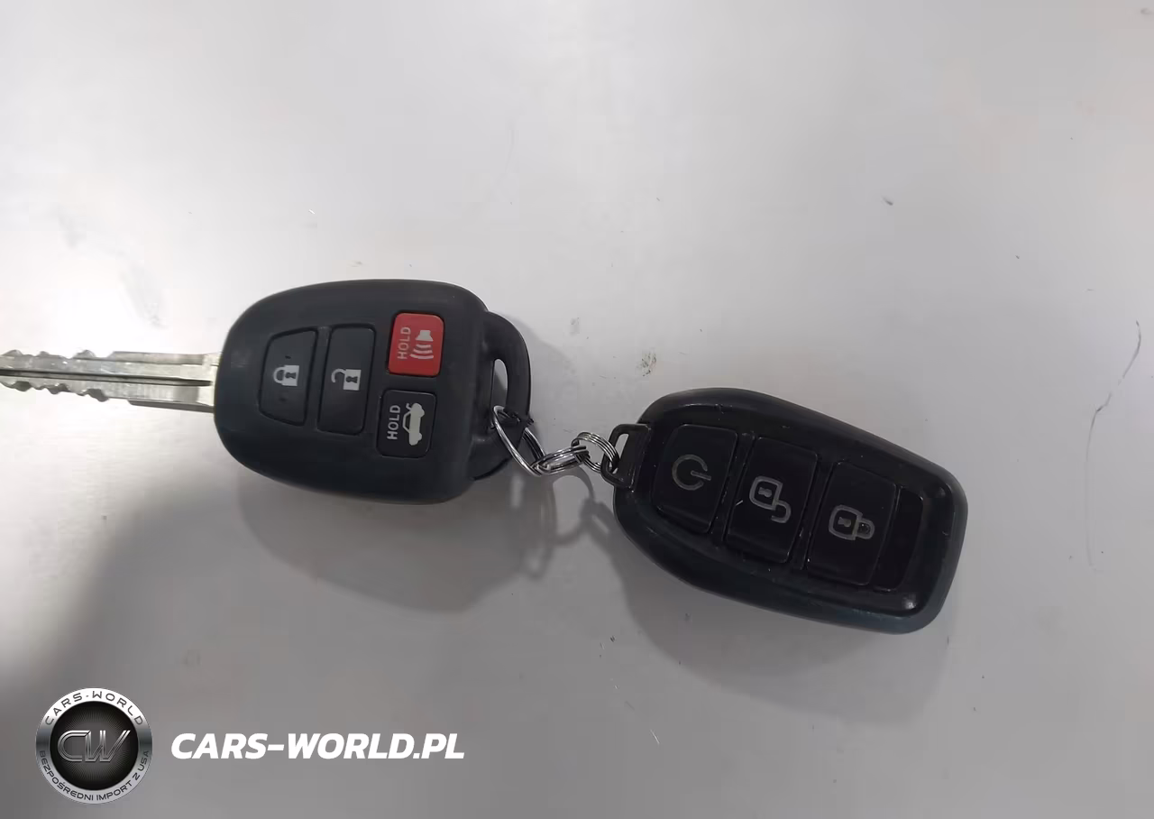 2016 Toyota Camry Le VIN:4T1BF1FKXGU245134 - 11