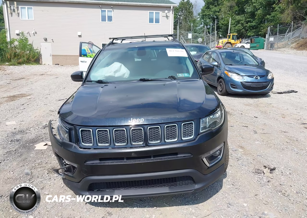 2018 Jeep Compass Latitude VIN:3C4NJDBB9JT484750 - 12