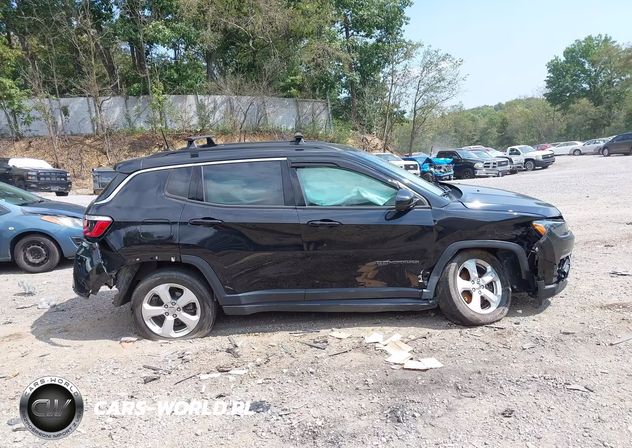 2018 Jeep Compass Latitude VIN:3C4NJDBB9JT484750 - 13