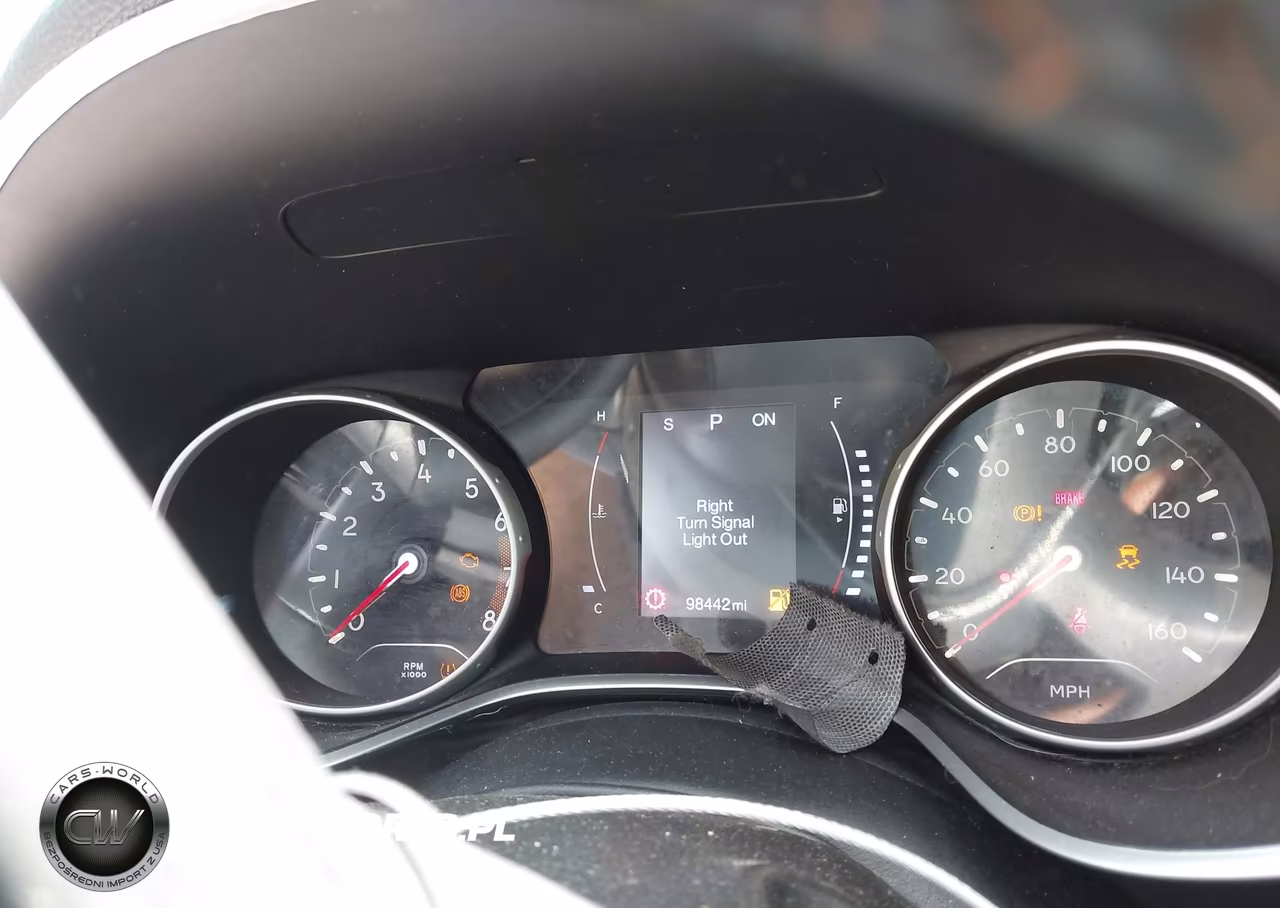 2018 Jeep Compass Latitude VIN:3C4NJDBB9JT484750 - 7