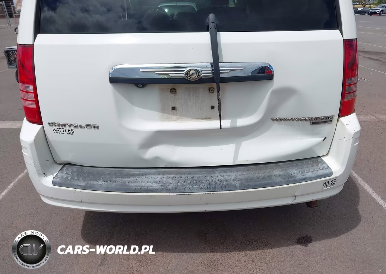 2010 Chrysler Town & Country Touring VIN:2A4RR5D1XAR136540 - 6