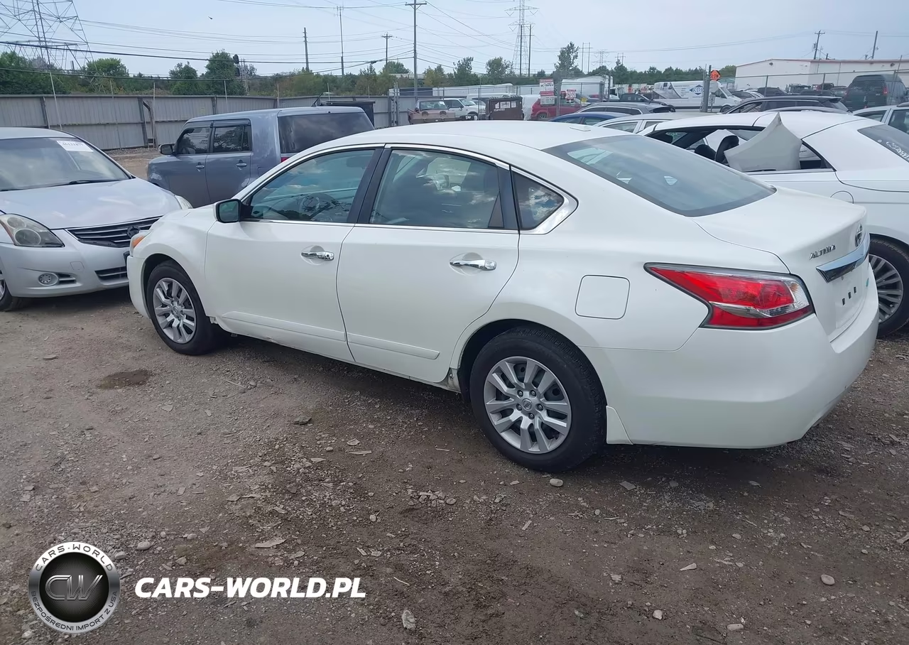 2014 Nissan Altima 2.5 S VIN:1N4AL3AP7EC316435 - 3