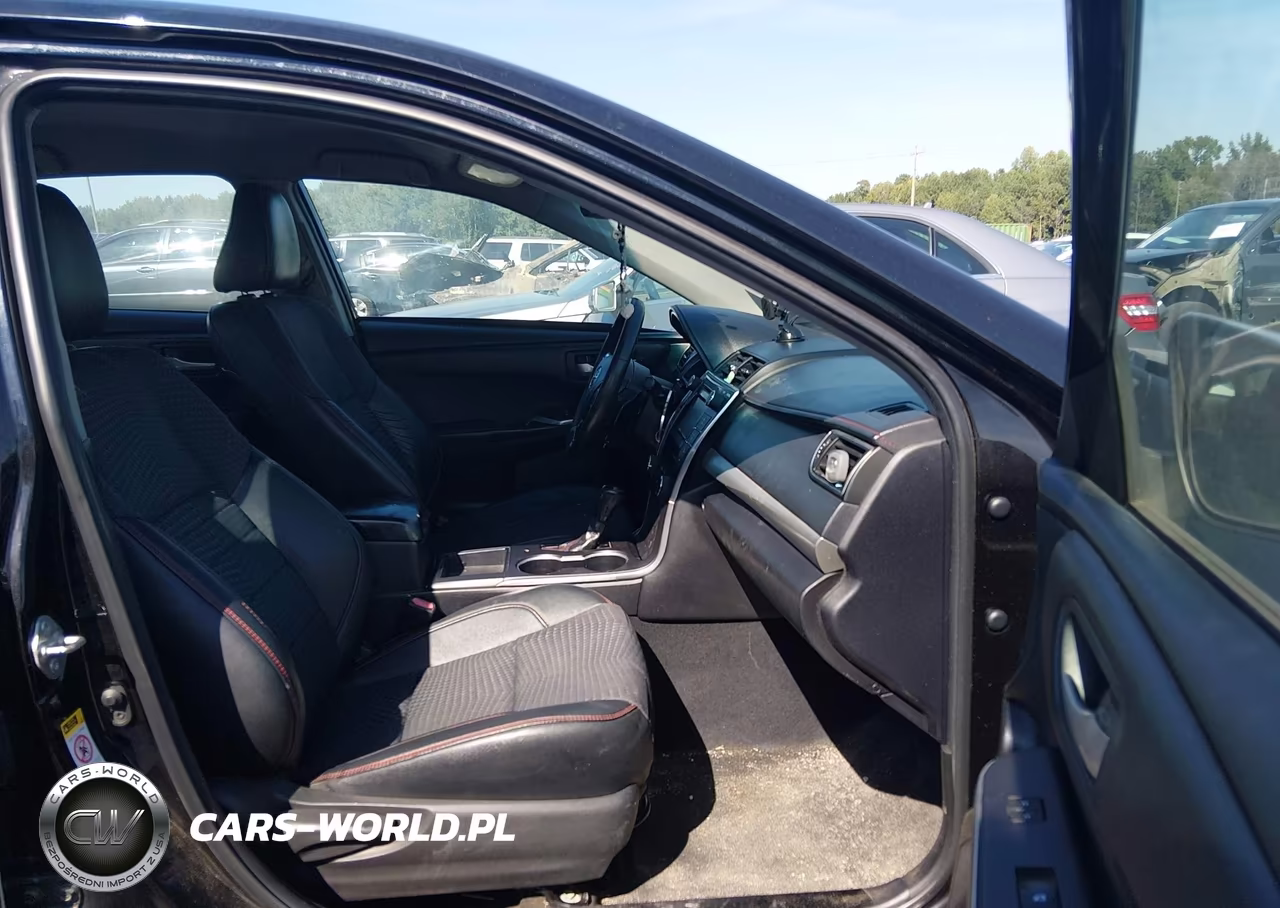 2015 Toyota Camry Se VIN:4T1BF1FK4FU979699 - 5