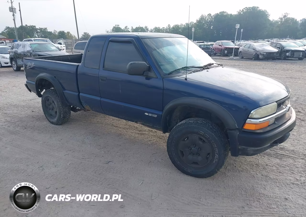 2003 Chevrolet S-10 Ls VIN:1GCCT19XX38188106 - 1