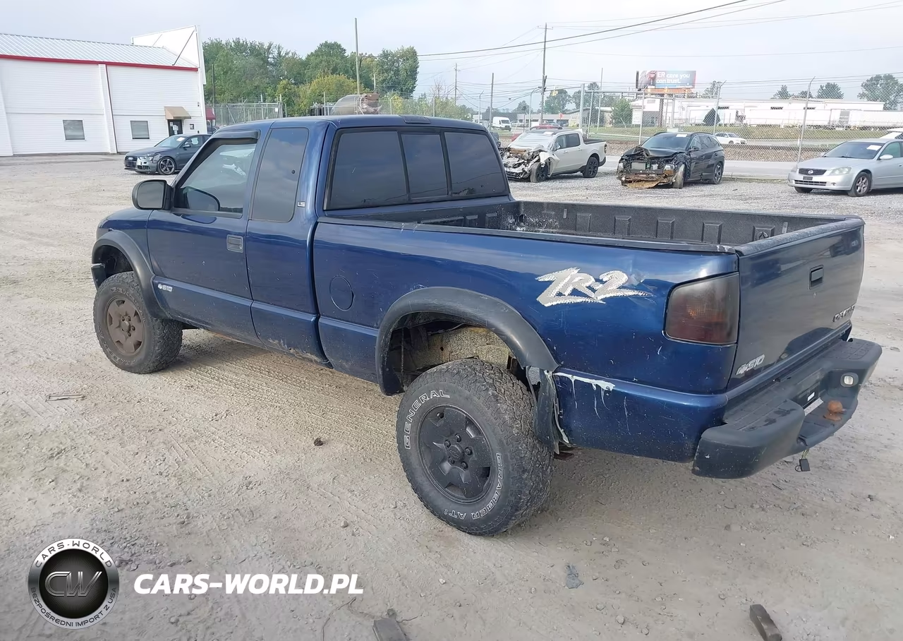 2003 Chevrolet S-10 Ls VIN:1GCCT19XX38188106 - 3