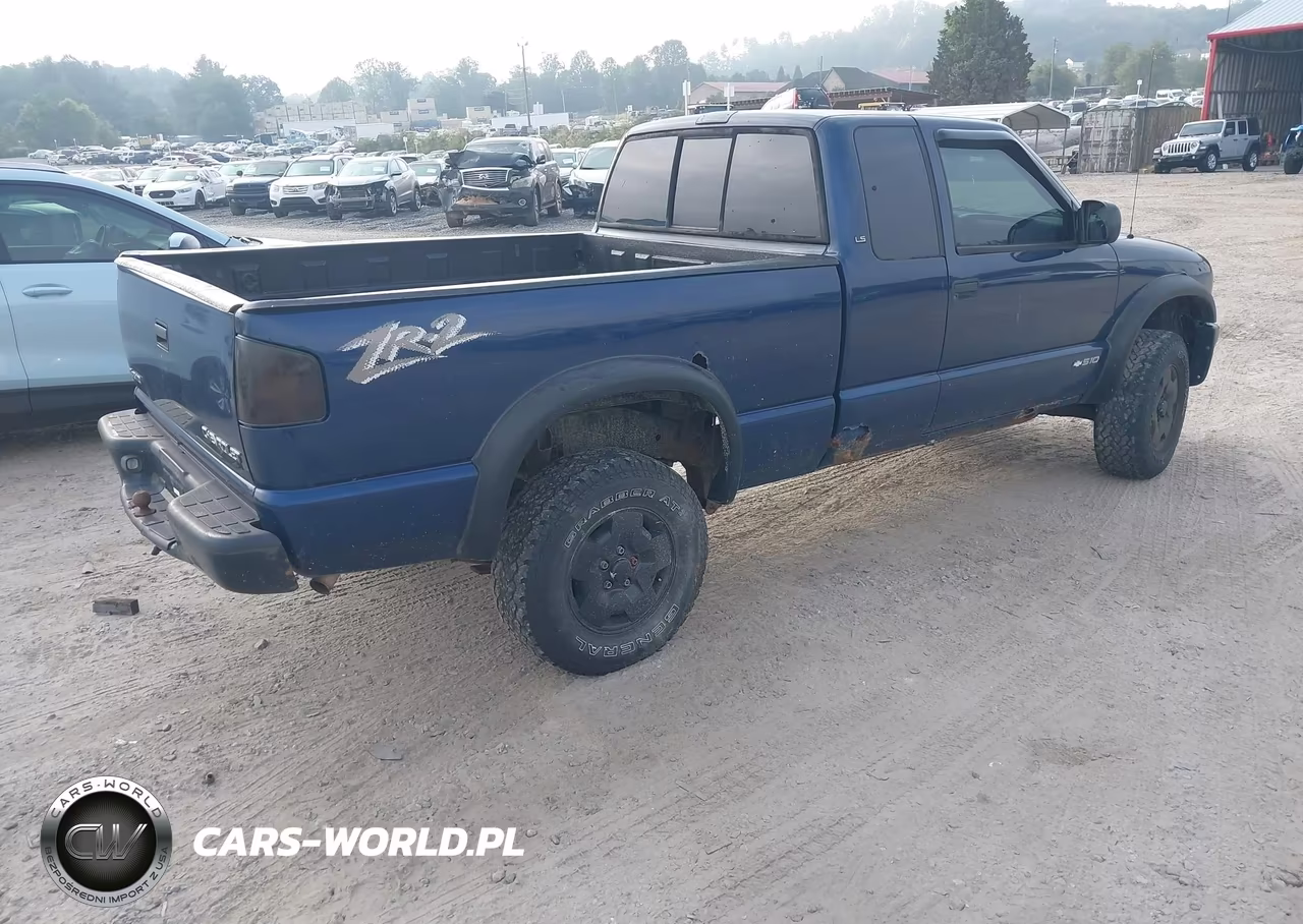 2003 Chevrolet S-10 Ls VIN:1GCCT19XX38188106 - 4