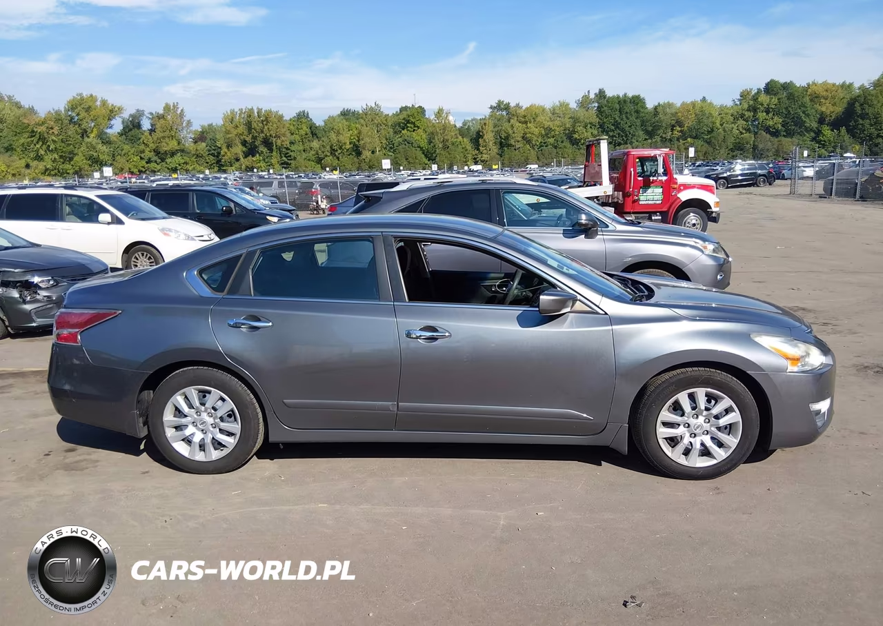 2015 Nissan Altima 2.5 S VIN:1N4AL3AP7FC105978 - 14