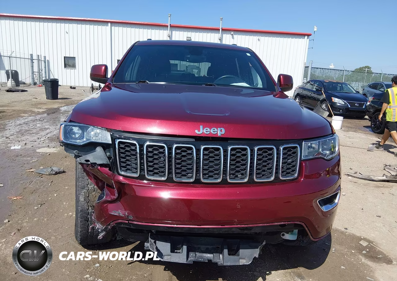 2017 Jeep Grand Cherokee Laredo 4X4 VIN:1C4RJFAG1HC882177 - 12