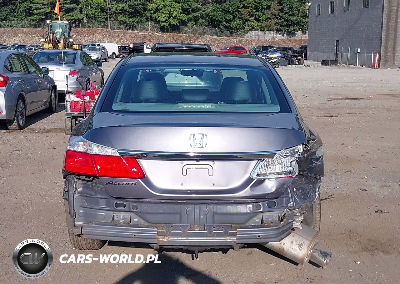 2015 HONDA ACCORD LX VIN:1HGCR2F38FA148661 - 17