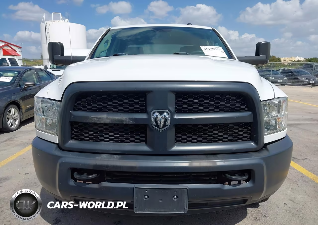 2018 Ram 3500 Tradesman 4X2 8' Box VIN:3C63R2GT4JG318495 - 13