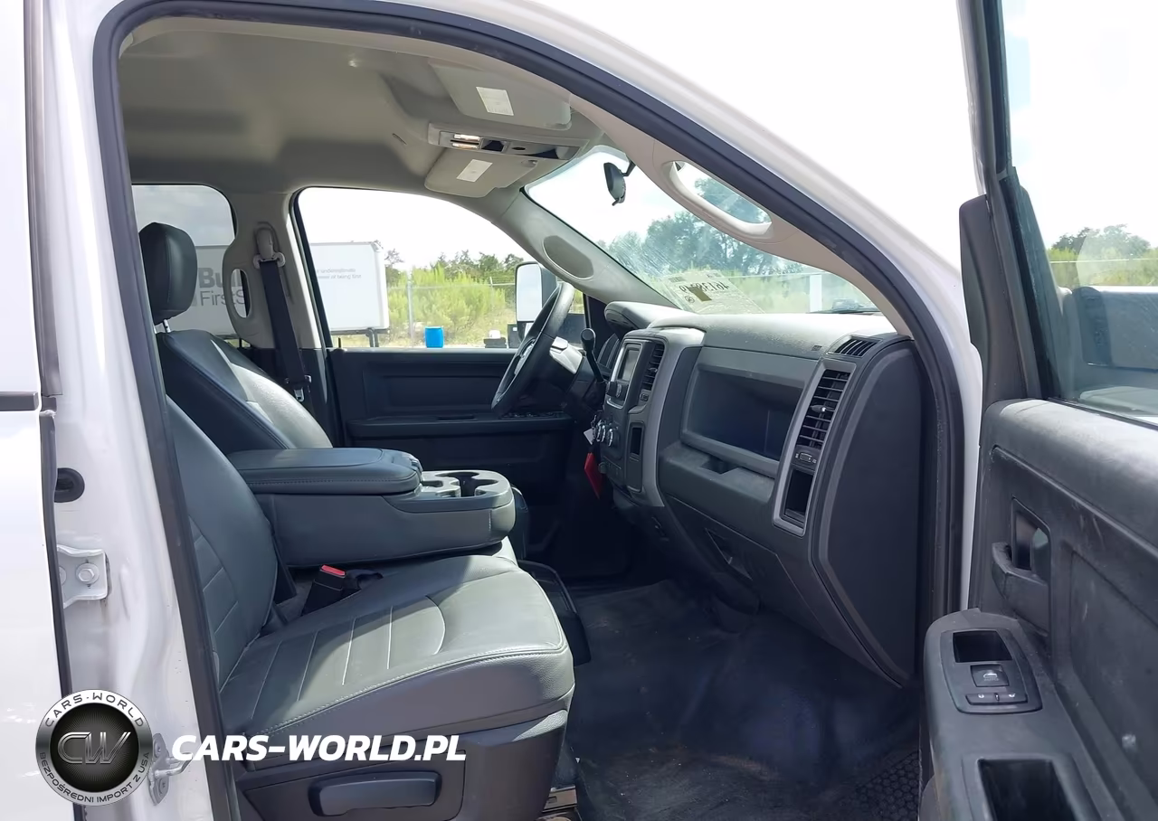 2018 Ram 3500 Tradesman 4X2 8' Box VIN:3C63R2GT4JG318495 - 5