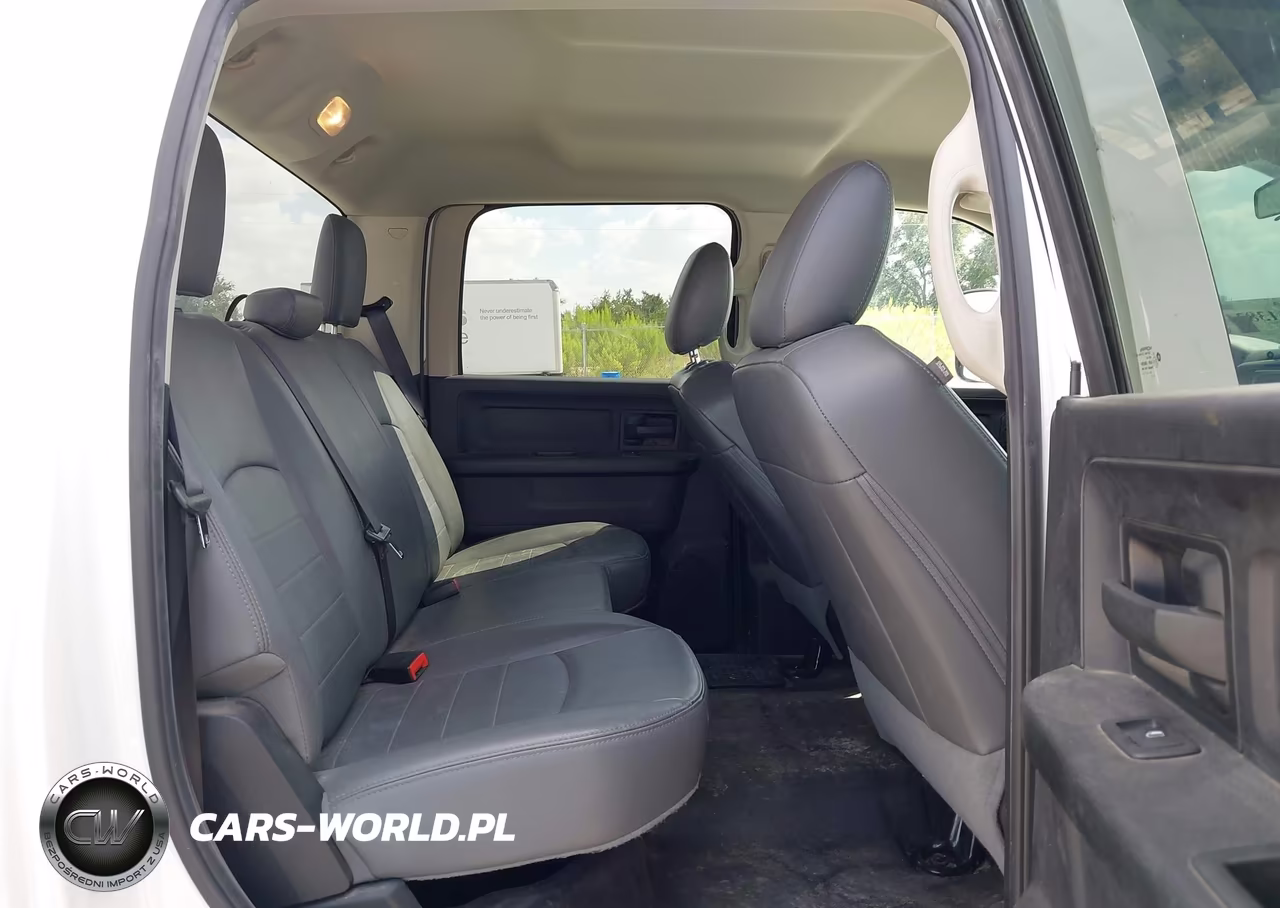 2018 Ram 3500 Tradesman 4X2 8' Box VIN:3C63R2GT4JG318495 - 8