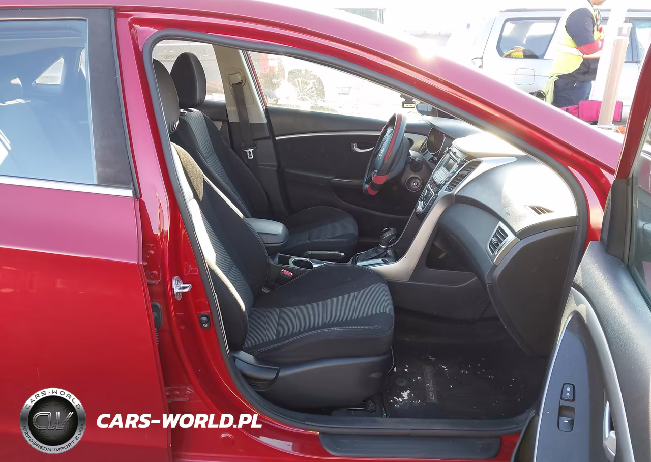 2017 Hyundai Elantra Gt VIN:KMHD35LH7HU360535 - 5
