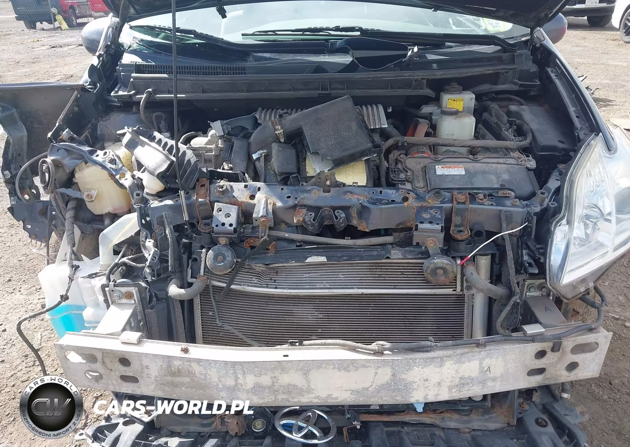 2015 Toyota Prius Two VIN:JTDKN3DU7F1875314 - 10