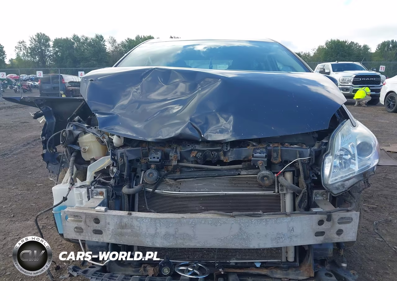 2015 Toyota Prius Two VIN:JTDKN3DU7F1875314 - 13