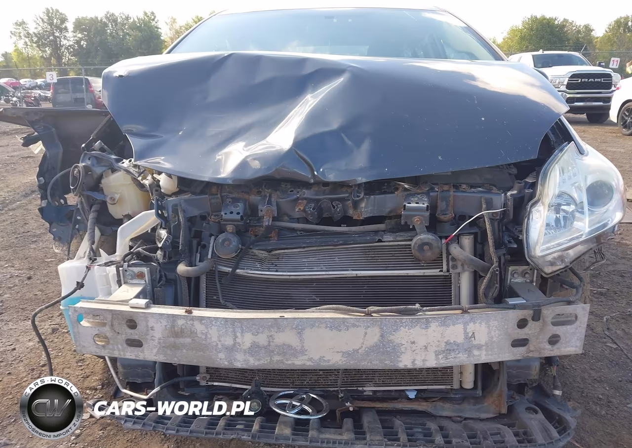 2015 Toyota Prius Two VIN:JTDKN3DU7F1875314 - 6