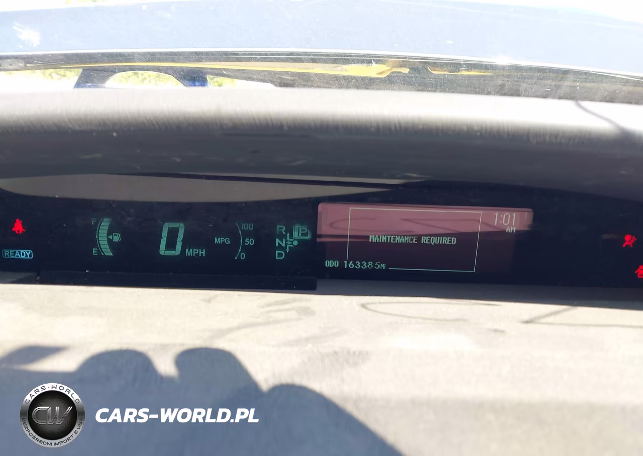 2015 Toyota Prius Two VIN:JTDKN3DU7F1875314 - 7