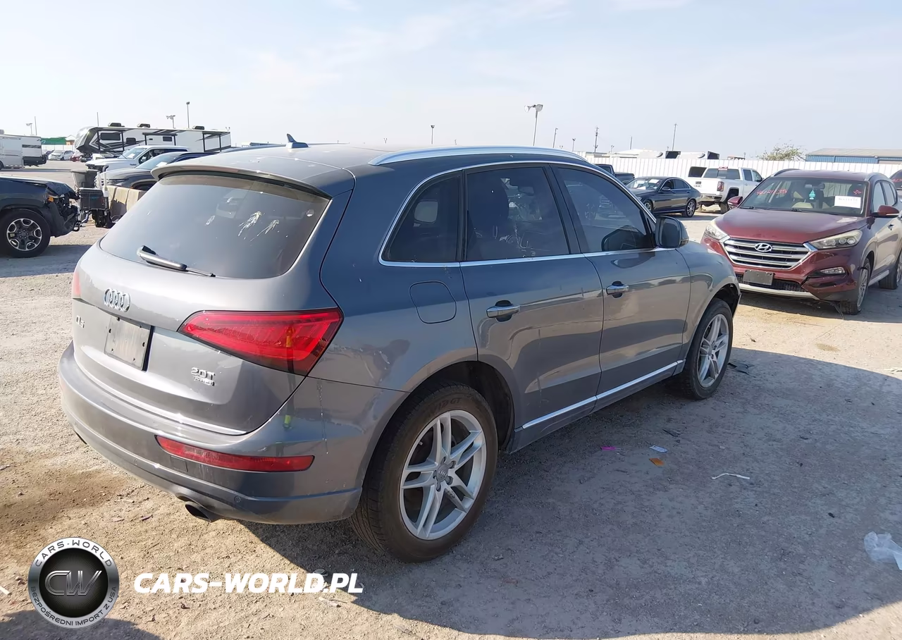 2015 Audi Q5 2.0T Premium VIN:WA1LFAFP5FA140418 - 4
