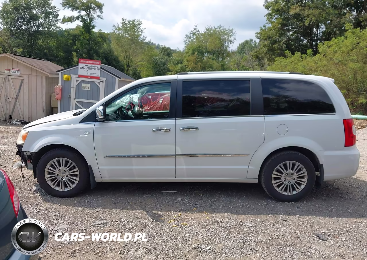 2014 Chrysler Town & Country Touring-L 30Th Anniversary VIN:2C4RC1CG3ER224891 - 14