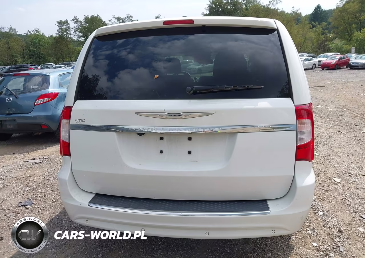 2014 Chrysler Town & Country Touring-L 30Th Anniversary VIN:2C4RC1CG3ER224891 - 16