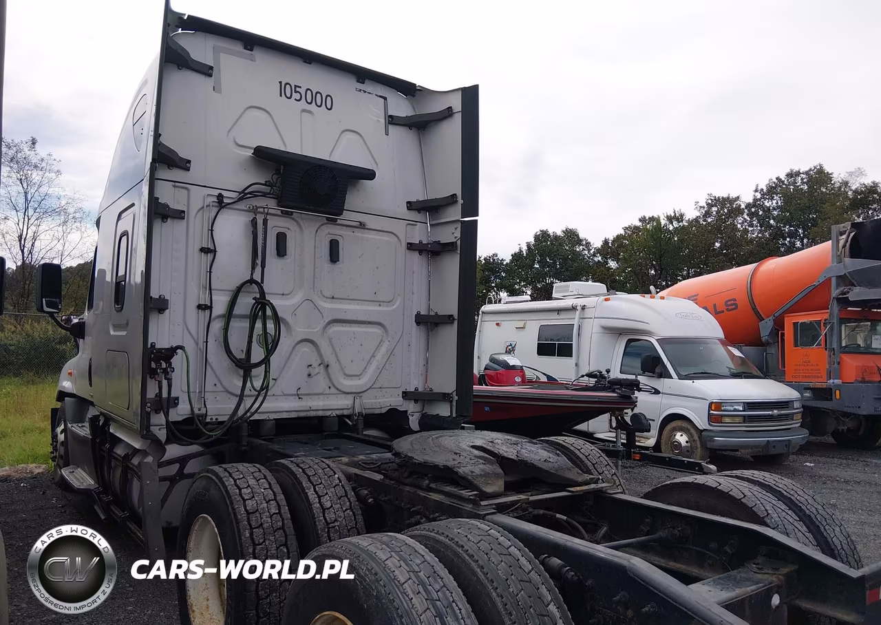2019 Freightliner Cascadia 125 VIN:1FUJGLDR2KLKD8416 - 3