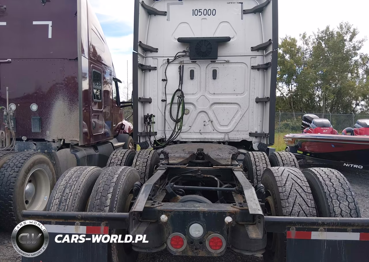 2019 Freightliner Cascadia 125 VIN:1FUJGLDR2KLKD8416 - 8