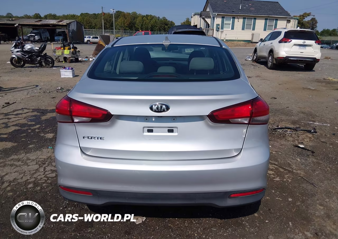 2018 Kia Forte Lx VIN:3KPFK4A72JE270041 - 16