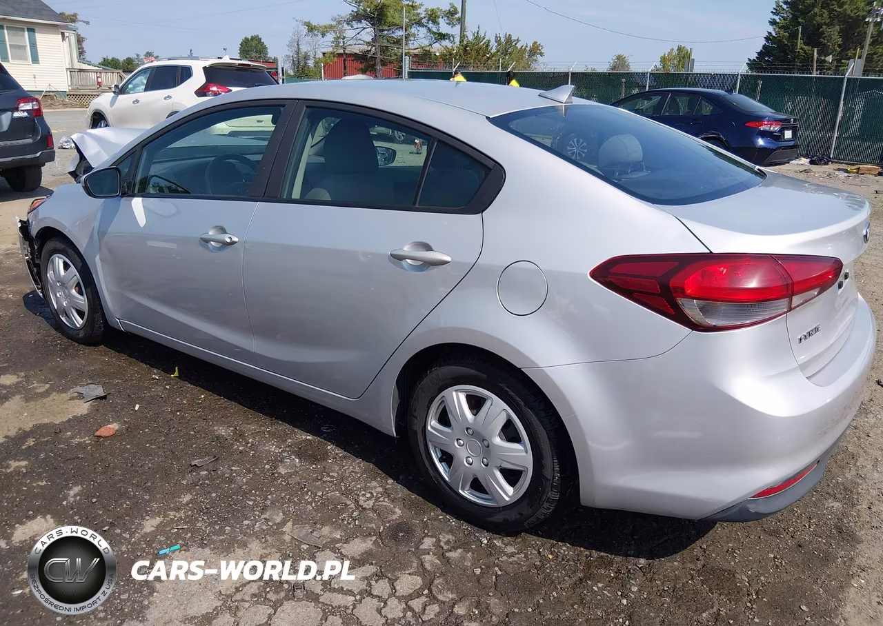 2018 Kia Forte Lx VIN:3KPFK4A72JE270041 - 3