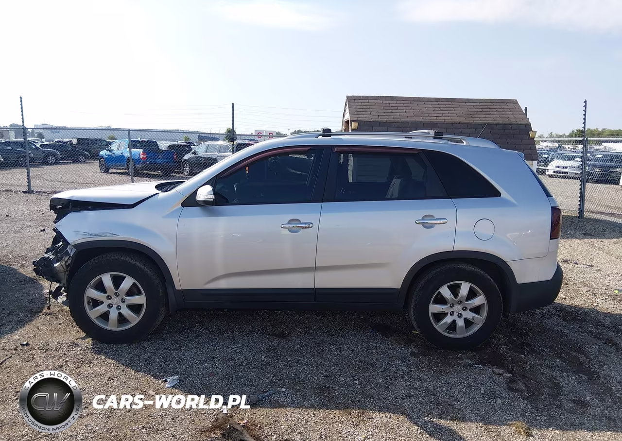 2011 Kia Sorento Lx VIN:5XYKT3A12BG008915 - 14