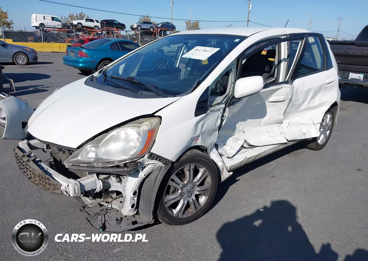 2011 Honda Fit Sport VIN:JHMGE8H50BC012129 - 2