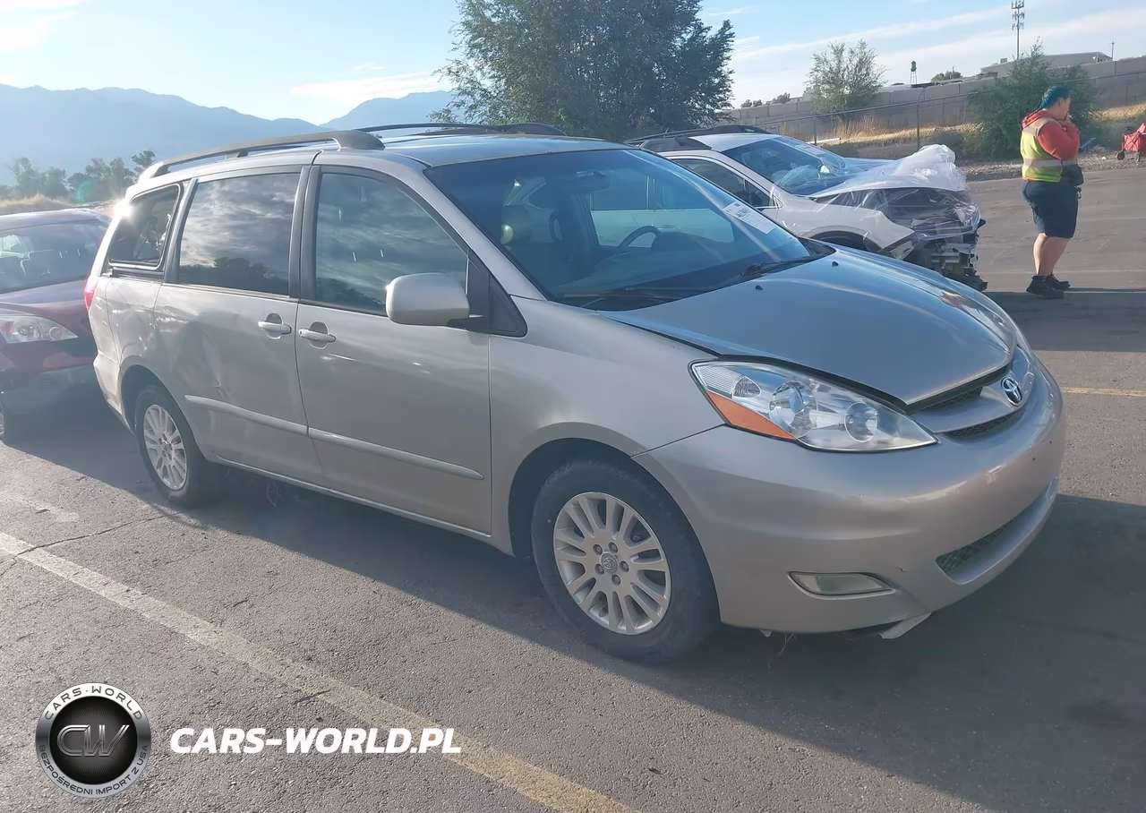 2007 Toyota Sienna Xle – zdjęcie 1 z 11