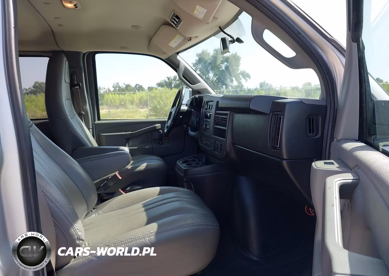 2019 Chevrolet Express 3500 Ls VIN:1GAZGNFG1K1332880 - 5