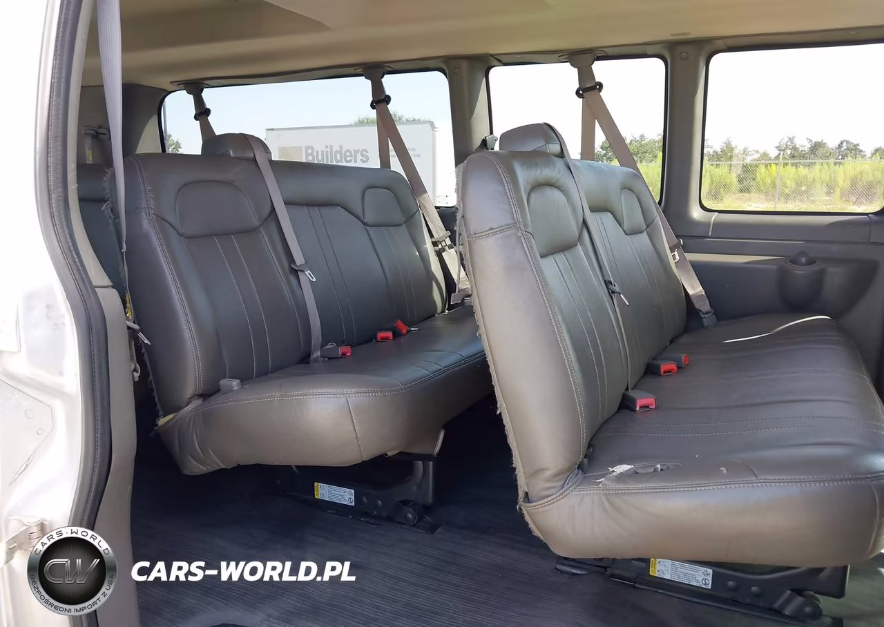 2019 Chevrolet Express 3500 Ls VIN:1GAZGNFG1K1332880 - 8
