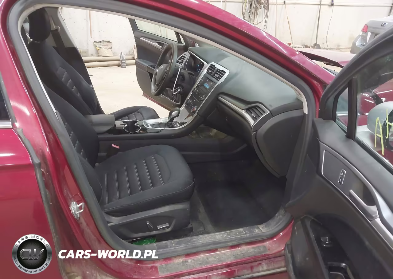 2015 Ford Fusion Se VIN:1FA6P0H70F5120387 - 5