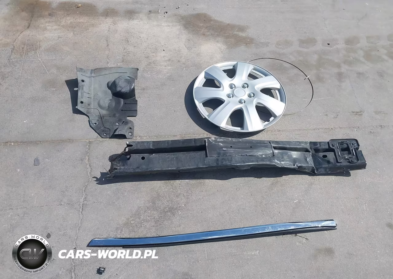 2017 Nissan Rogue S VIN:KNMAT2MT4HP564829 - 12
