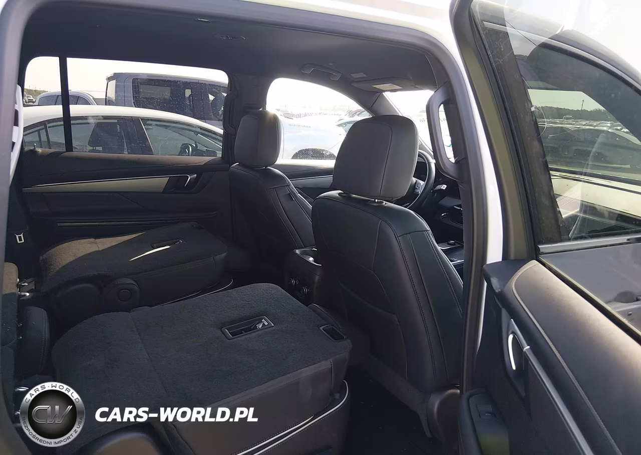 2025 Buick Enclave Preferred Fwd VIN:5GAEVARS7SJ252084 - 8