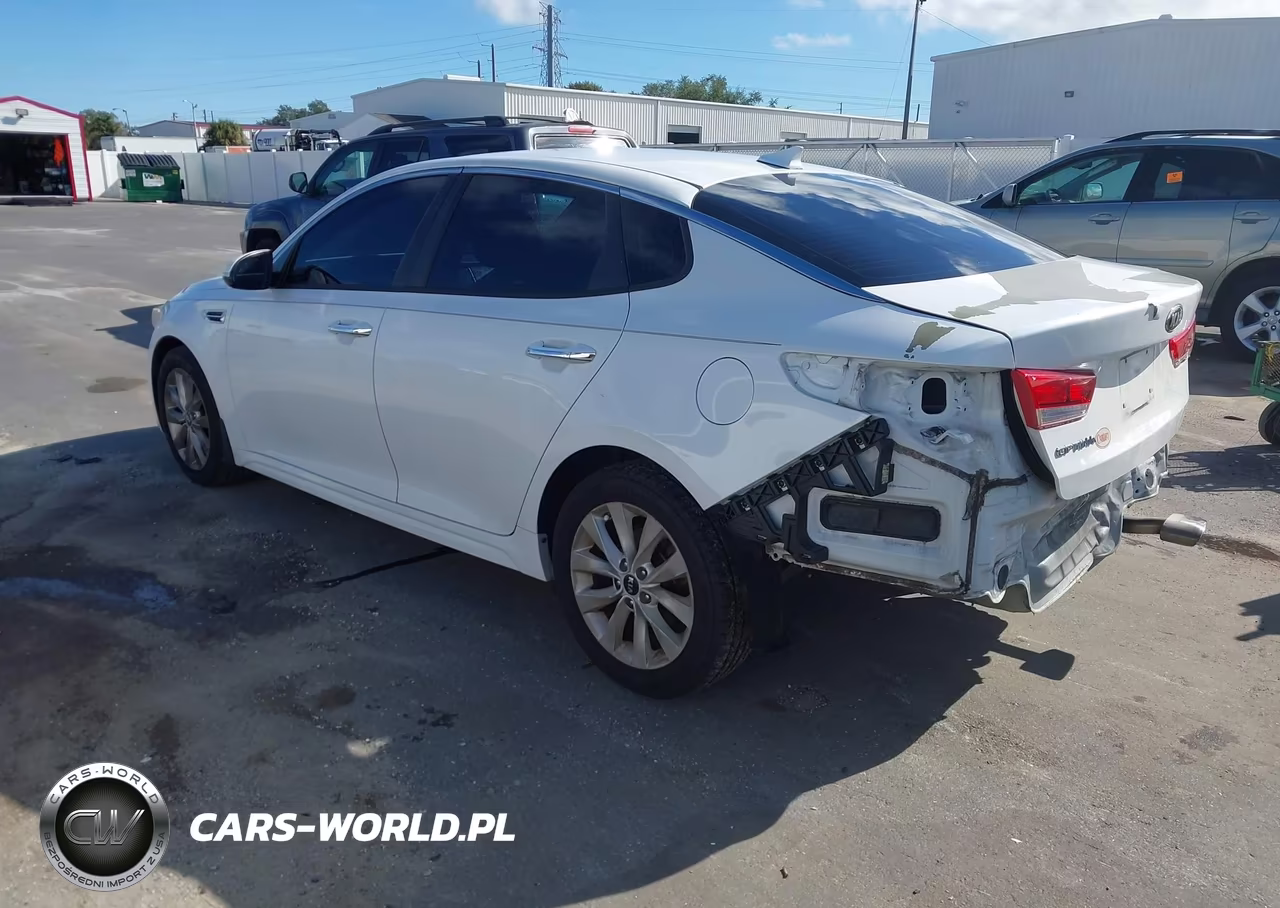 2018 Kia Optima Lx VIN:5XXGT4L32JG257096 - 3