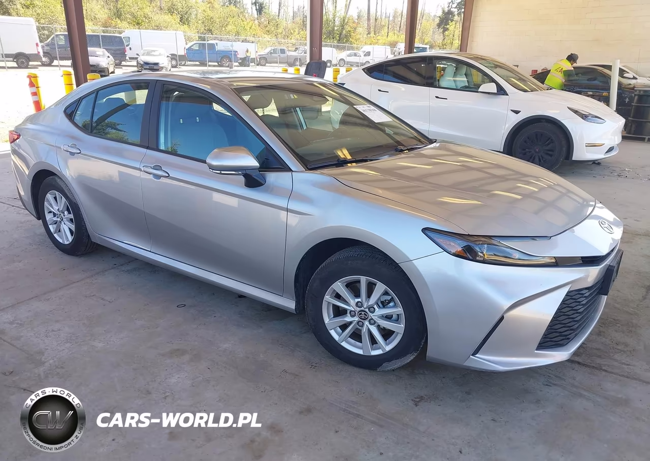 2025 Toyota Camry Le
