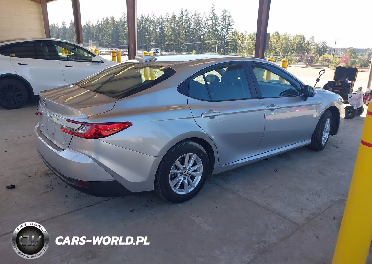 2025 Toyota Camry Le VIN:4T1DBADK3SU009103 - 4