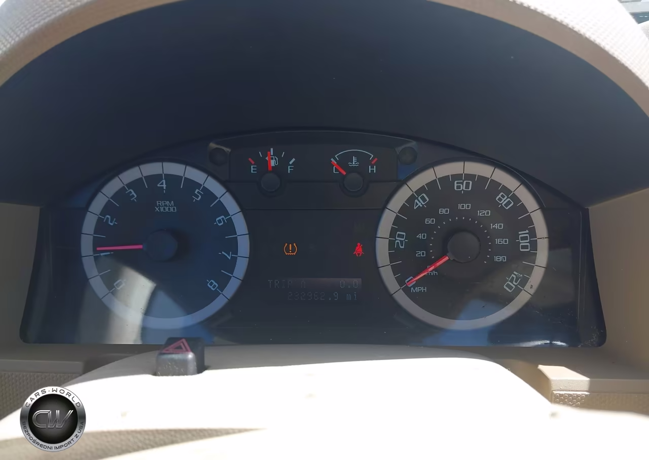 2010 Ford Escape Limited VIN:1FMCU0E74AKC97282 - 7