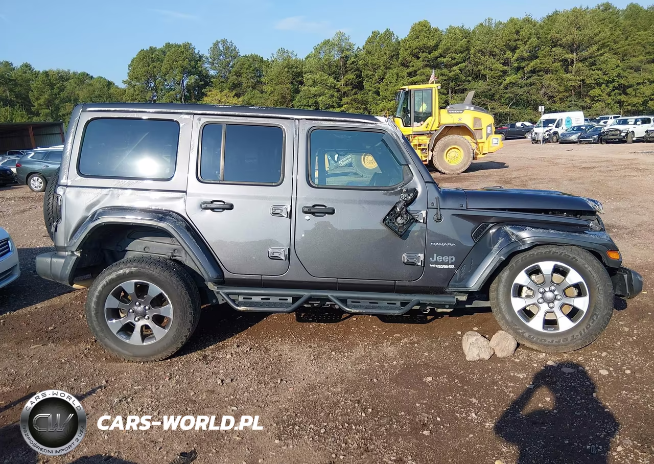 2020 Jeep Wrangler Unlimited Sahara 4X4 VIN:1C4HJXEN2LW329202 - 14