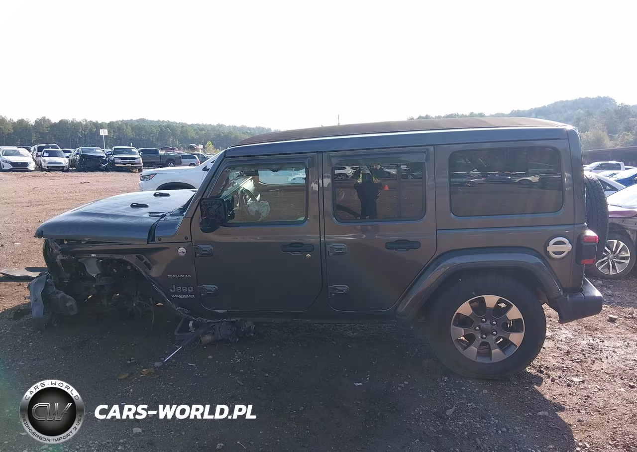 2020 Jeep Wrangler Unlimited Sahara 4X4 VIN:1C4HJXEN2LW329202 - 15