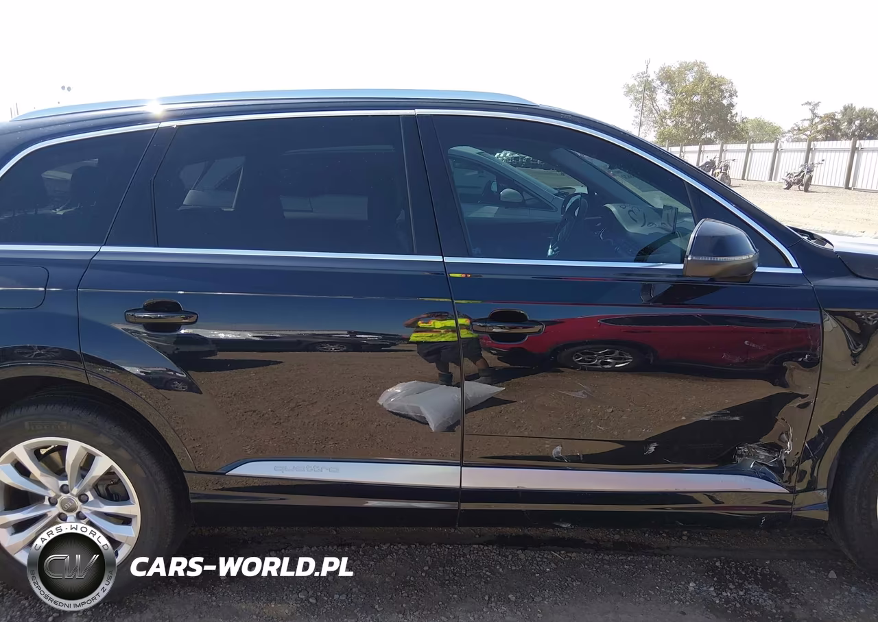 2017 Audi Q7 3.0T Premium VIN:WA1AAAF74HD028250 - 13